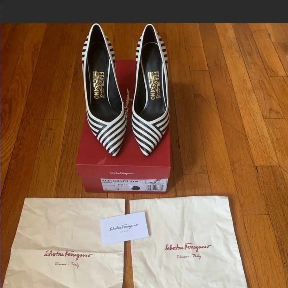 𝅺NWT|SALVATORE Ferragamo|Women Susi Graph Leather Pumps-Black White -Size US 6 - Picture 3 of 6